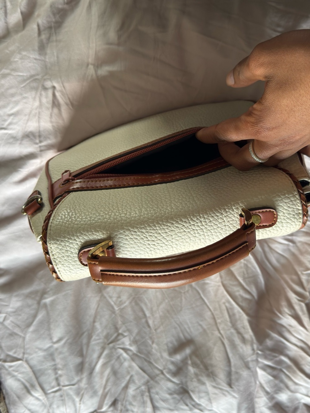 Dooney & Bourke Vintage Cream Pebbled Leather Top-Handle Bag with Tan Trim - Picture 7 of 7